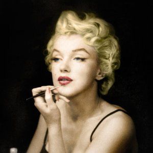 "My fans want me glamorous..."